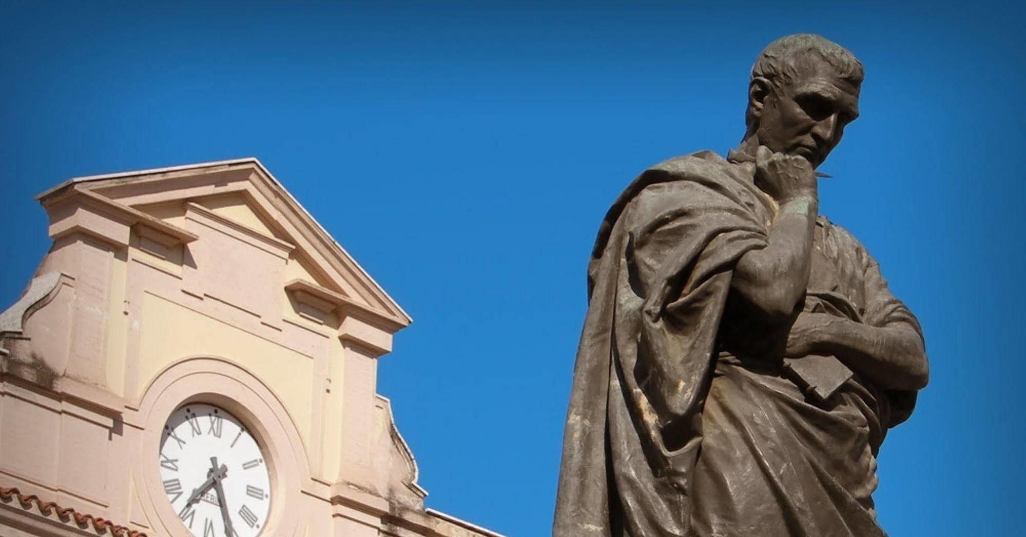 Hotel Santacroce Meeting Sulmona Bagian luar foto